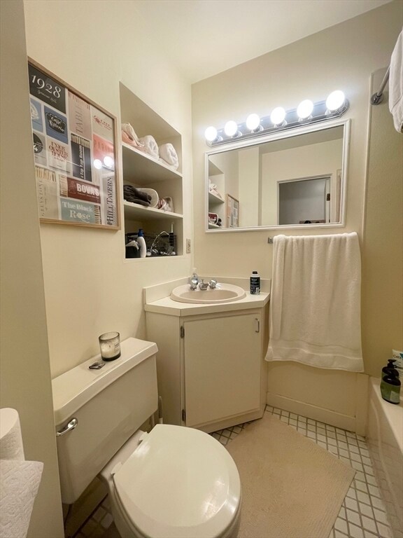 Building Photo - 68 Myrtle St