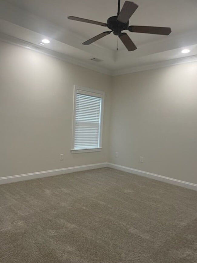 Building Photo - GORGEOUS EXECUTIVE TOWNHOME IN GATED COMMU...