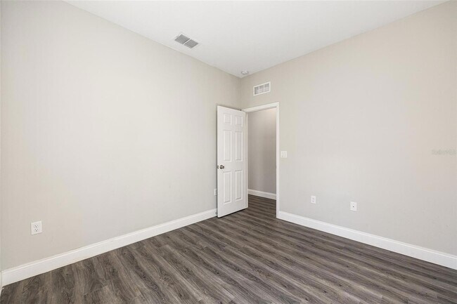 Building Photo - 5998 SW 154th Street Rd