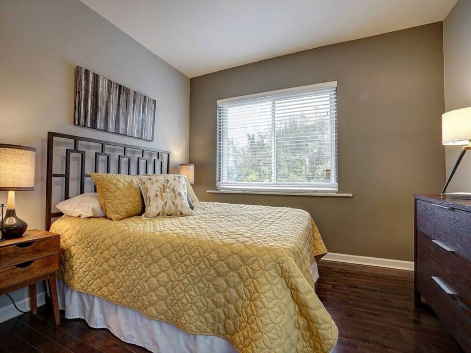 Building Photo - 2201 Reading Rd