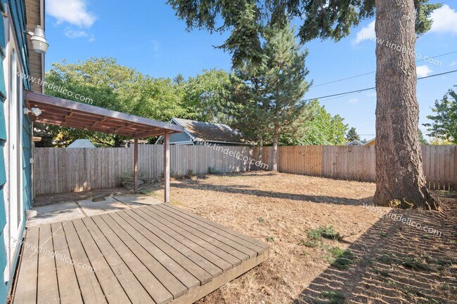 Building Photo - 5028 NE 25th Ave