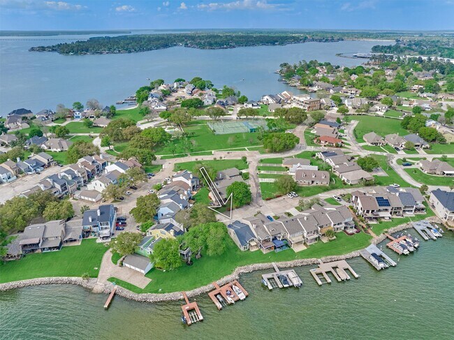 Building Photo - 2109 Gunwale Cir