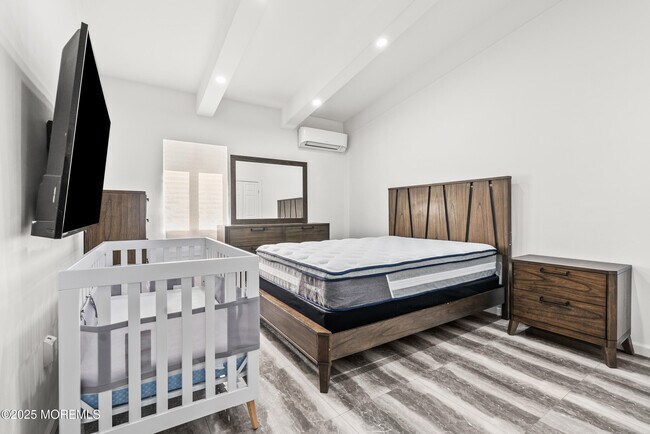 Building Photo - 512 Deal Rd