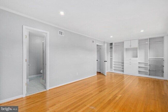 Building Photo - 9106 Suede Ct