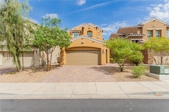 Building Photo - 386 Ambitious St