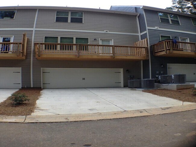 Building Photo - 3844 Equity Ln