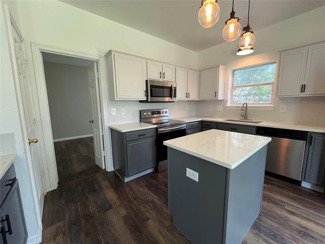 Building Photo - 741 Willow Crest Dr