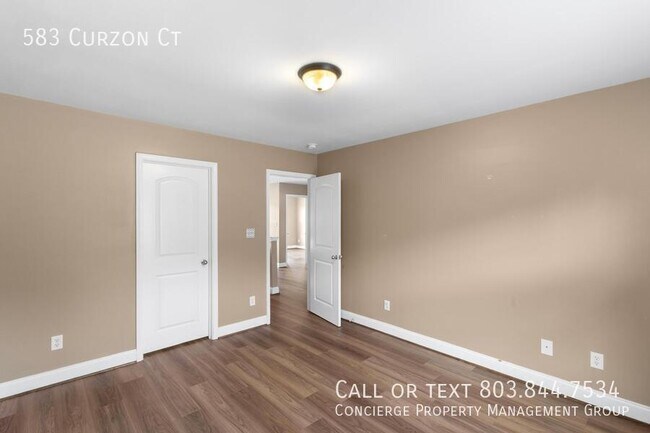 Building Photo - 583 Curzon Court