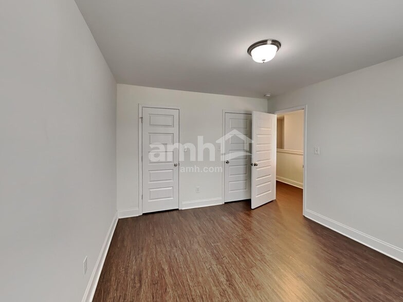 Building Photo - 5018 Mountain Springs Rd