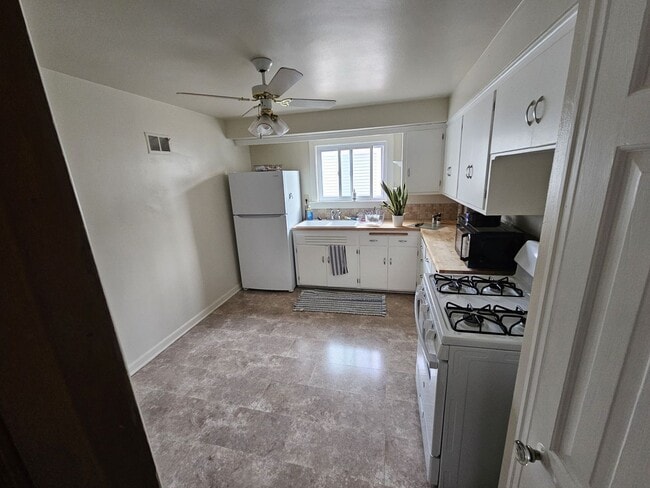 Building Photo - 2571-2573 N 74th St. (Duplex)