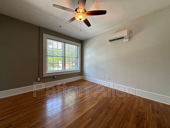 Building Photo - 444 Haywood Rd