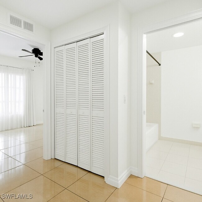 Building Photo - 8423 Bernwood Cove Loop