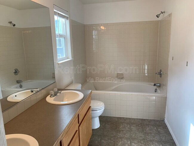 Building Photo - 2615 Forecastle Dr