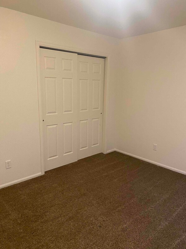 Building Photo - 10756 Deer Meadow Cir