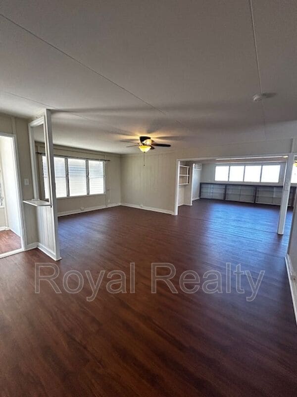 Building Photo - 1380 Uila St