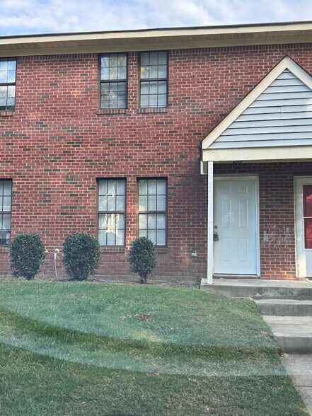 Exterior - 8112 Farmlea Cir