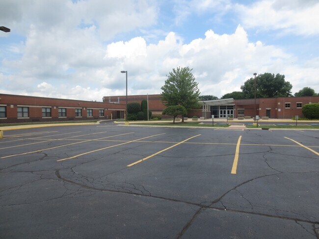 Building Photo - 1051 Rockport Dr