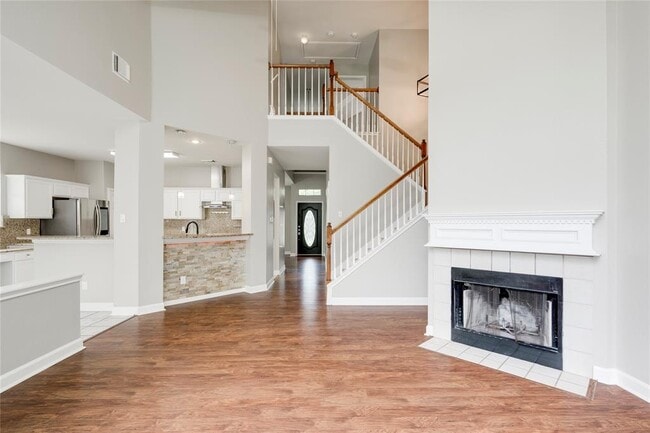 Building Photo - 8106 Longdraw Dr