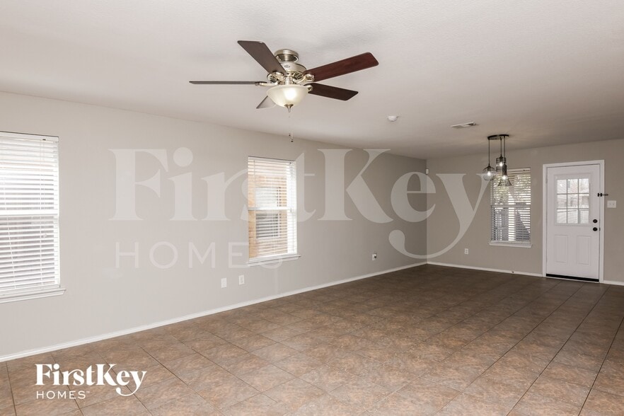 Building Photo - 8825 Quarry Ridge Trail