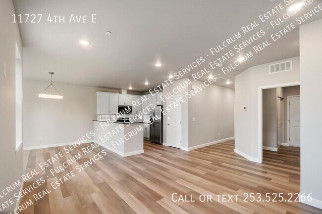 Building Photo - 11727 4th Ave E