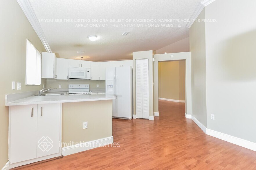 Building Photo - 13778 SW 145th St