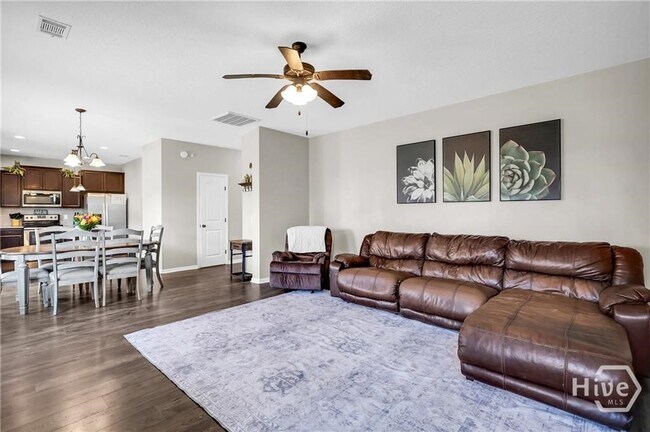 Building Photo - 1596 Longleaf Ct