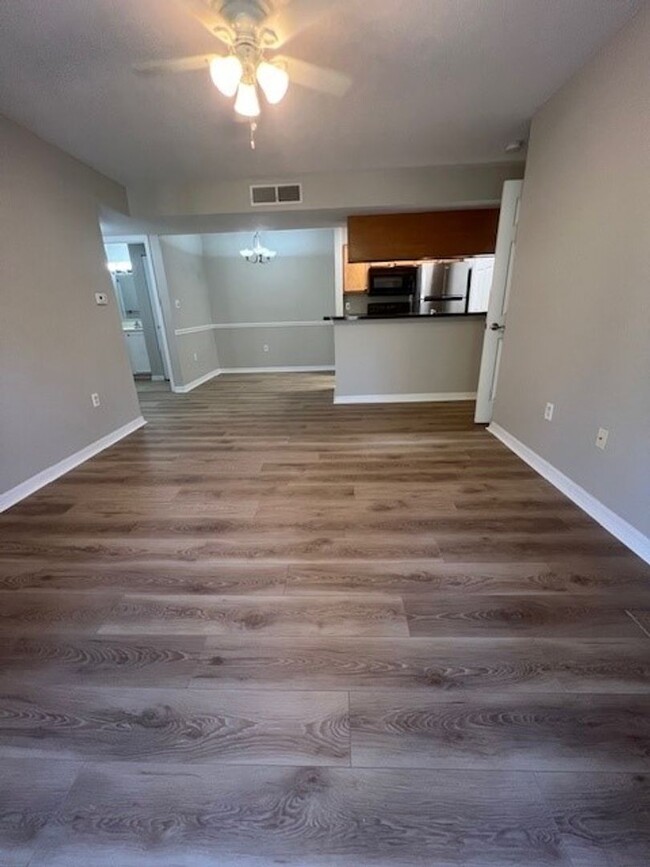 Building Photo - Upgraded 2 Bedroom 2 Bath Condo For Rent I...