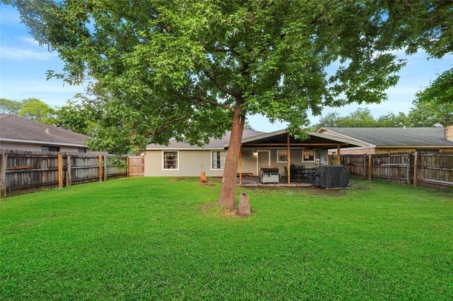 Building Photo - 1350 Holbech Ln