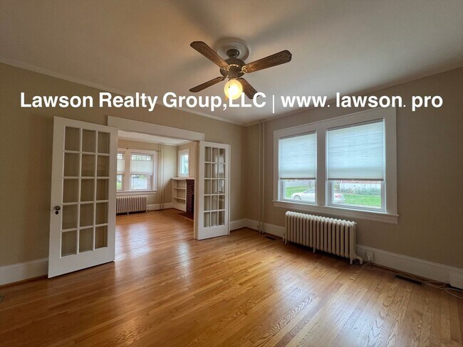 Building Photo - 1733 Maiden Ln SW