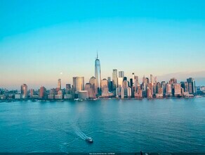 Building Photo - 77 Hudson St