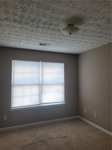 Building Photo - 748 Georgetown Ct