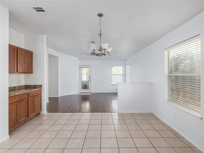 Building Photo - 222 Killian Loop