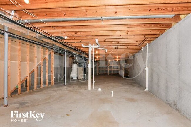 Building Photo - 2 Sassafras Parc Ct