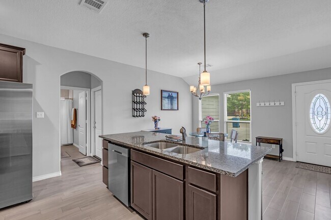 Building Photo - 13005 Centaurus Ct