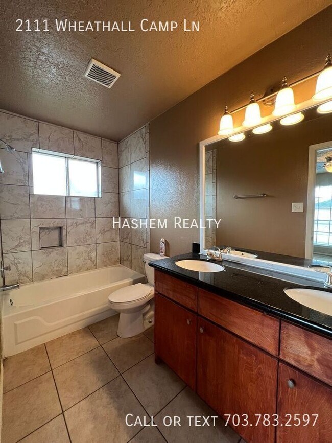 Building Photo - 2111 Wheathall Camp Ln