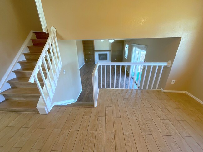 Building Photo - 5 Bedroom Home Available Near Research Pkw...