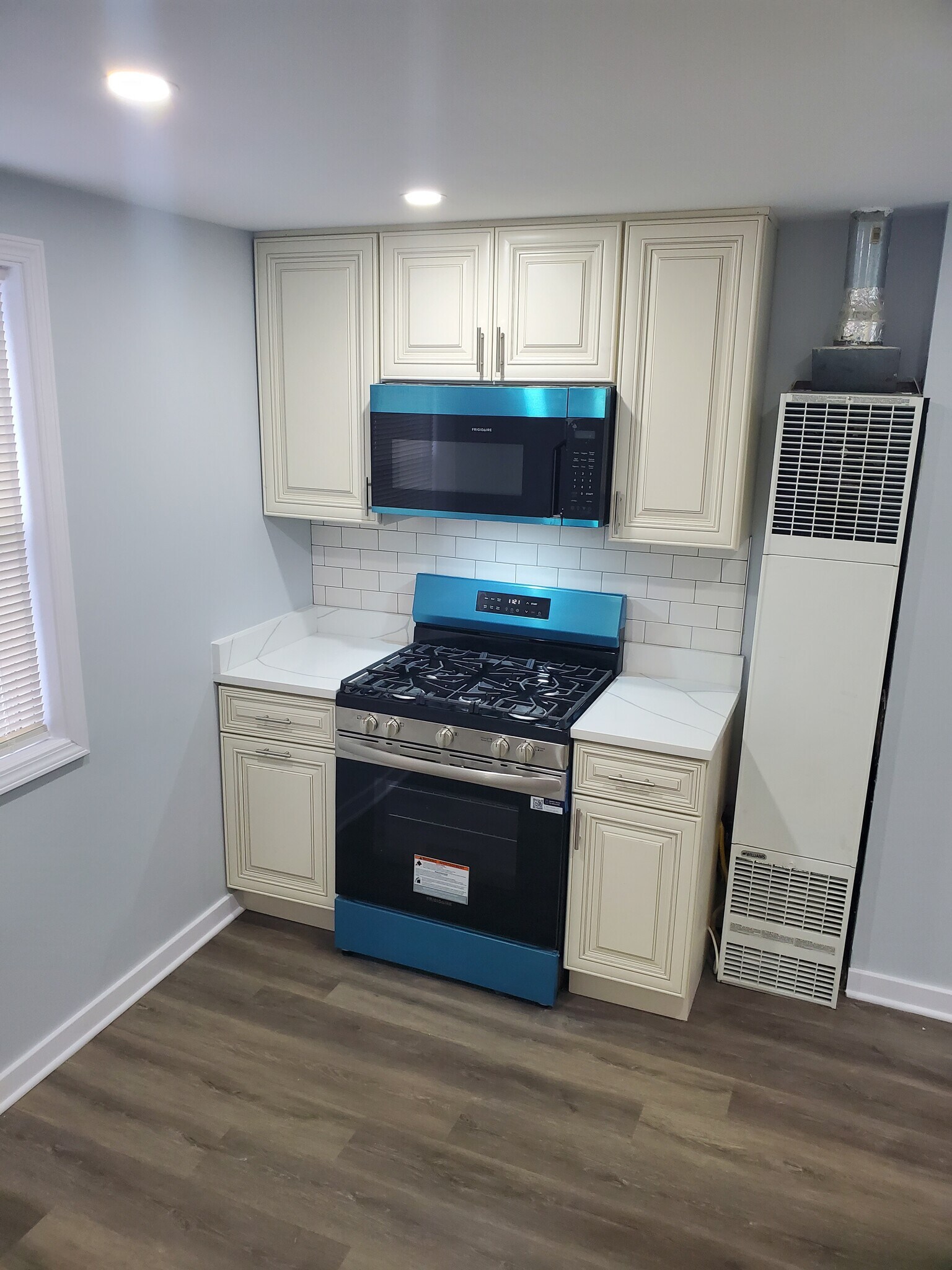 Building Photo - 3118 N Central Park Ave