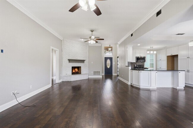 Building Photo - Home in Midlothian