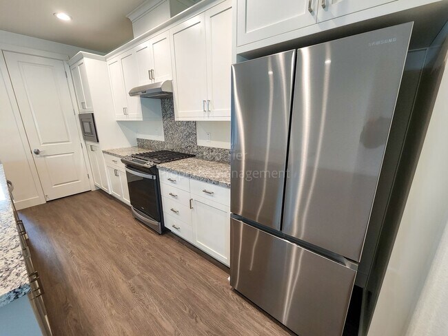 Building Photo - Newer Townhome at Penny Lane in Concord, 2...