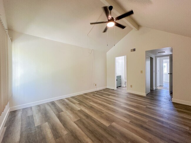 Building Photo - Updated 4 Bedroom, 2 Bath Villa Portofino ...