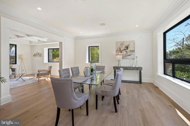 Building Photo - 5805 Massachusetts Ave