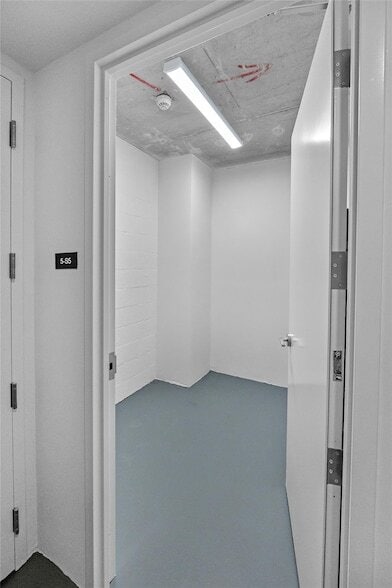 Building Photo - 900 N Ocean Blvd