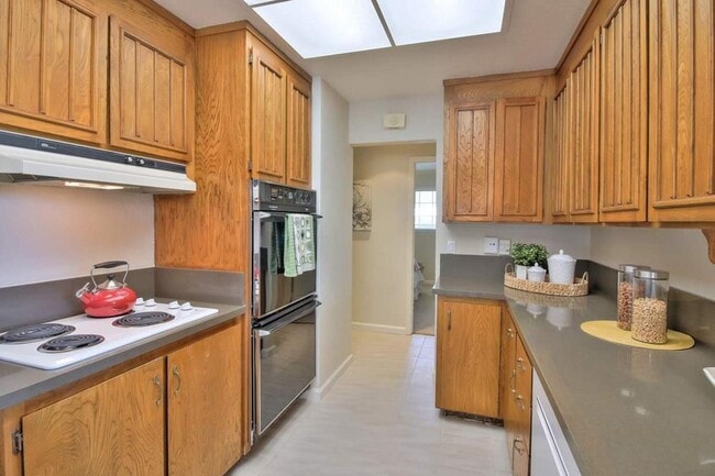 Building Photo - 4854 Humber Pl