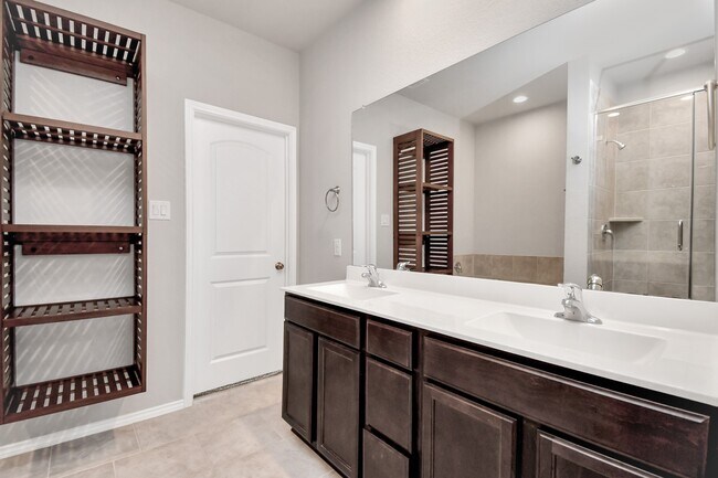 Building Photo - 13967 Leigh Lake Ln