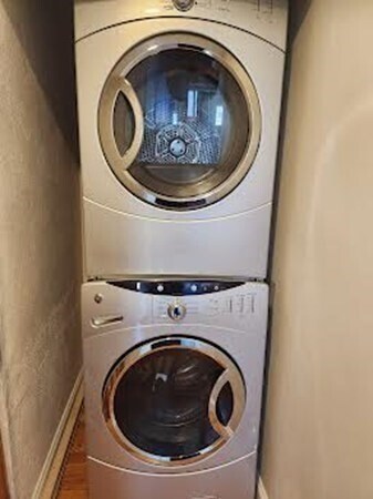 Building Photo - 108 Perkins St