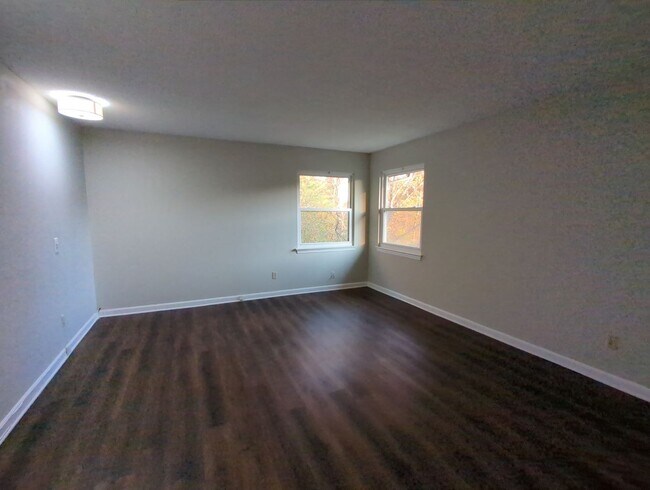 Building Photo - 4669 Cary Ln