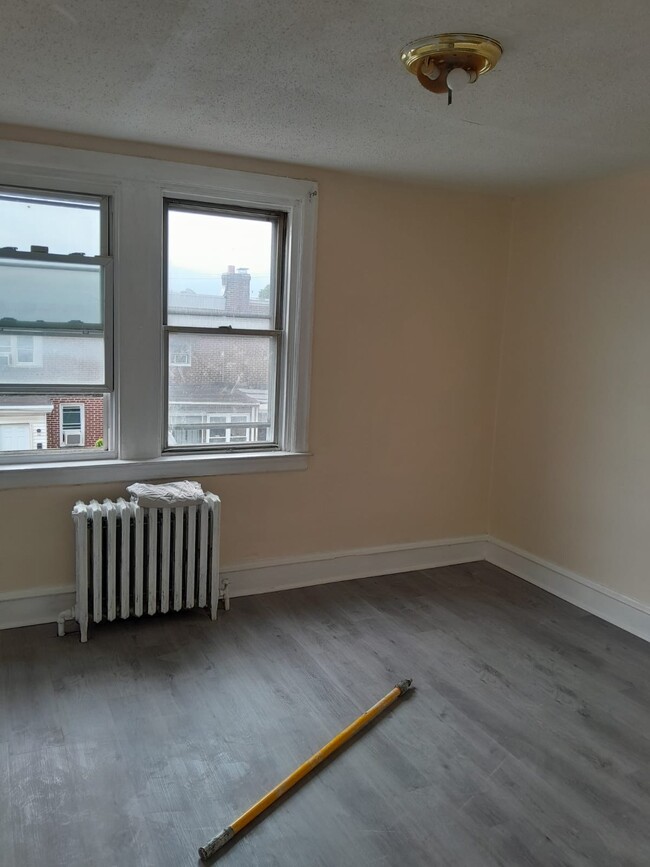 Building Photo - 5707 Reedland St