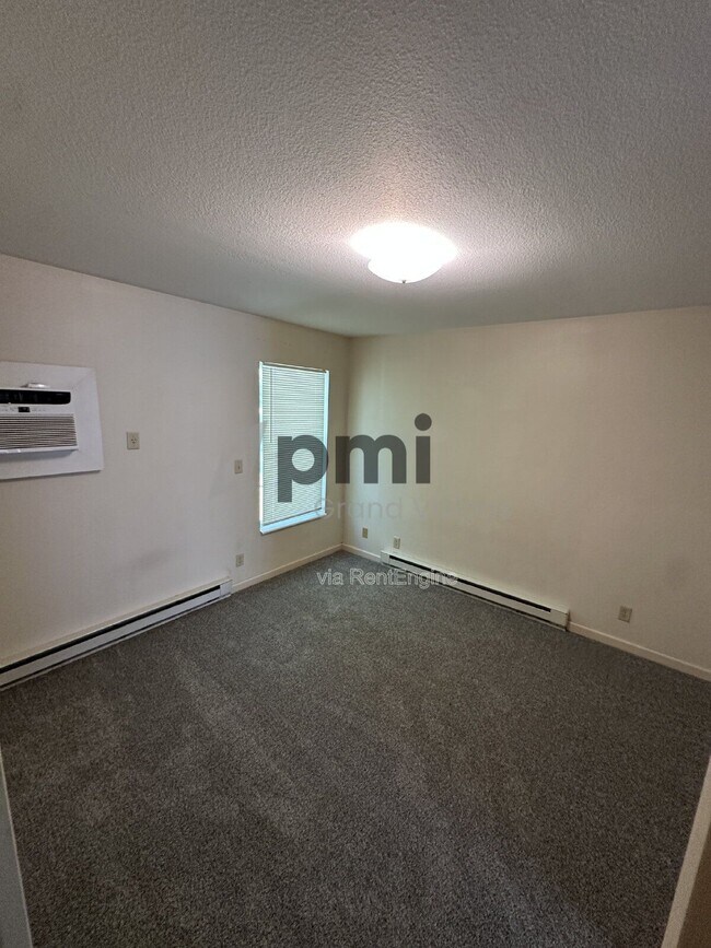 Building Photo - 1308 Arthur Ave