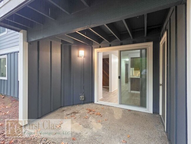 Building Photo - 47 Eagle Crest Dr