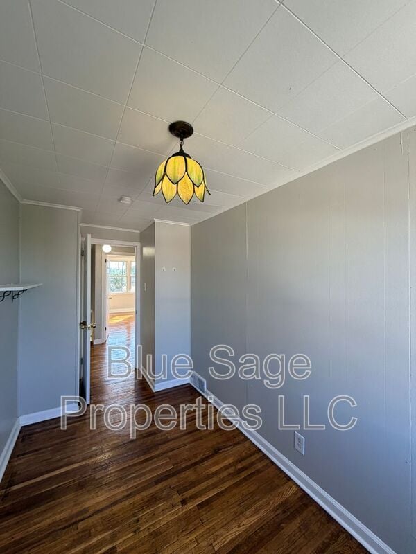Building Photo - 66 Folcroft Ave
